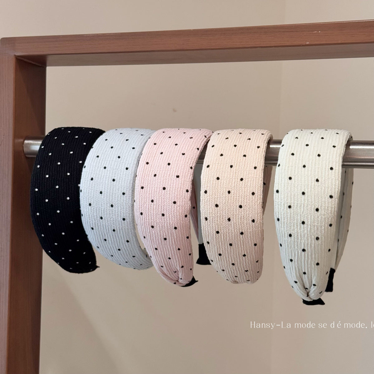 波點寬版簡約髮箍－商品主圖｜https://igowo.tw/