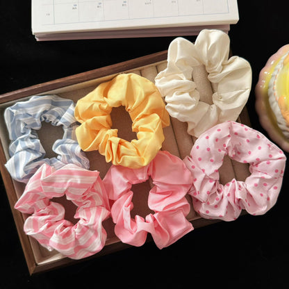 粉色格紋大腸圈髮圈－商品主圖｜https://igowo.tw/