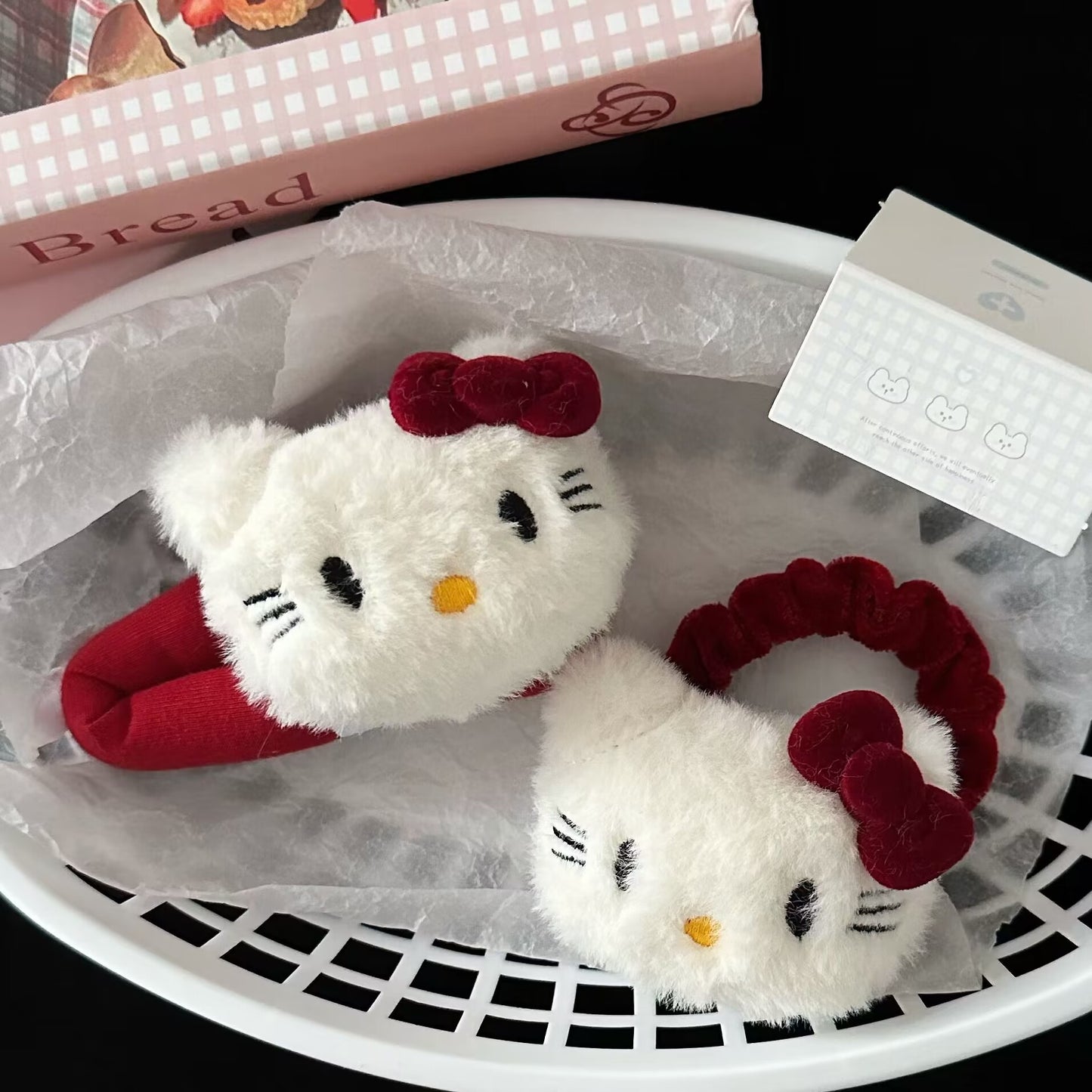 紅色領結貓咪髮夾－商品主圖｜https://igowo.tw/
