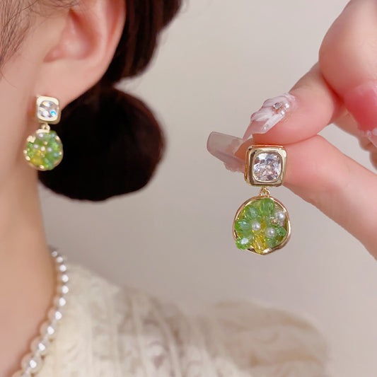 綠色水晶方形簡約耳墜－商品主圖｜https://igowo.tw/