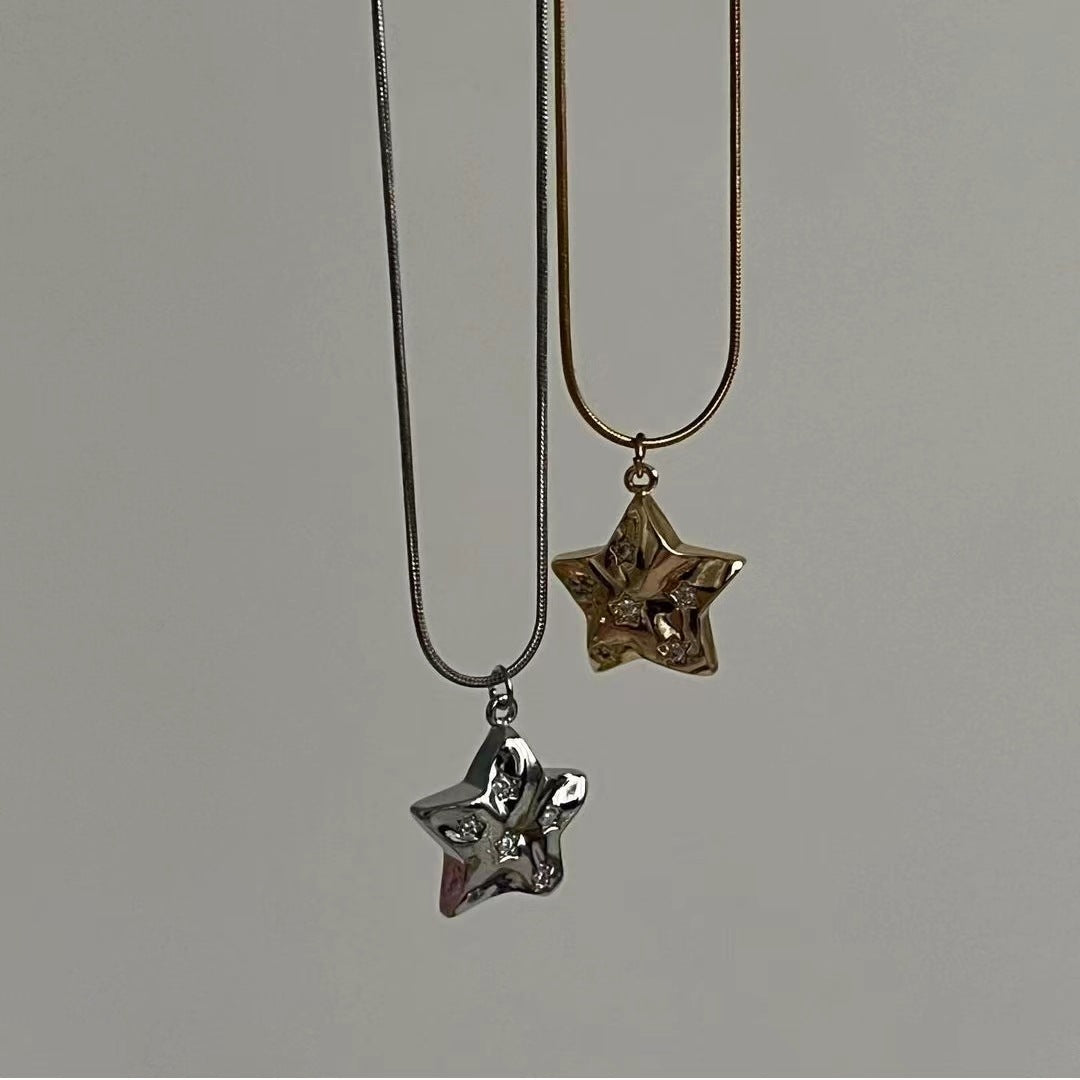 星星墜飾復古項鍊－第二視角實拍｜https://igowo.tw/