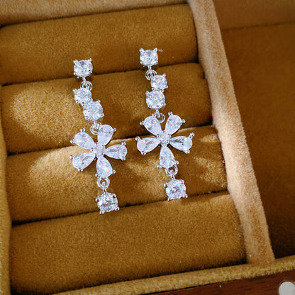 金色鋯石花朵電鍍耳釘