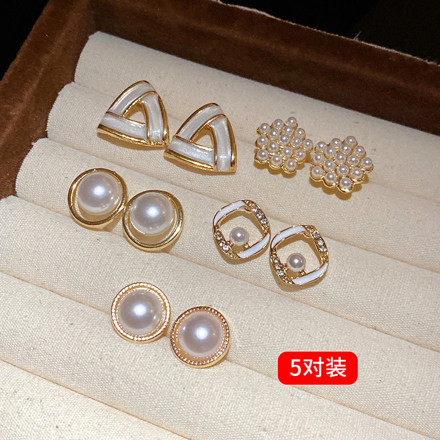 壓克力水滴誇張耳環－細節特寫23｜https://igowo.tw/