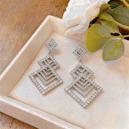 鋯石菱形鑲鑽垂墜耳釘