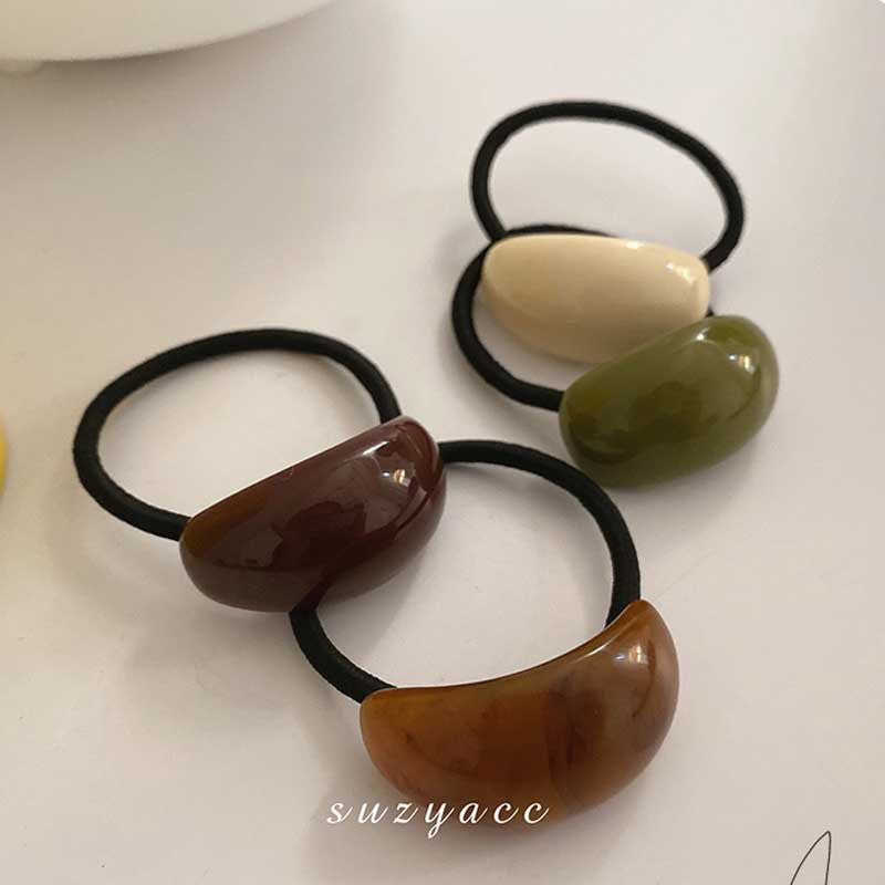 黑色壓克力簡約髮圈－深咖款細節｜https://igowo.tw/