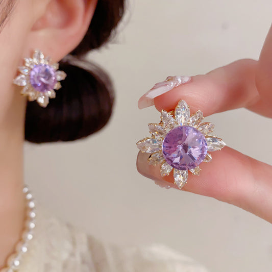 鋯石太陽花耳釘－商品主圖｜https://igowo.tw/