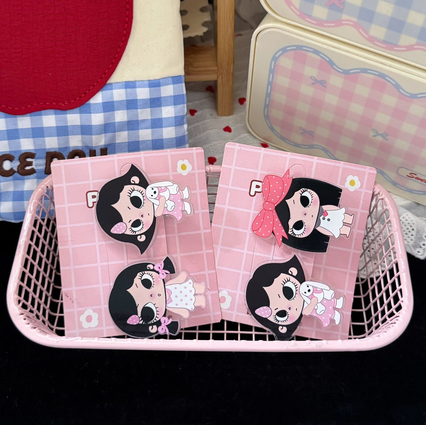 紅色領結卡通髮夾－商品主圖｜https://igowo.tw/