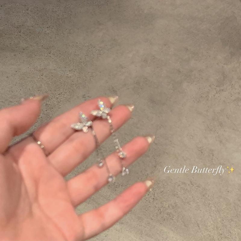S925蝴蝶流蘇耳環－商品主圖｜https://igowo.tw/