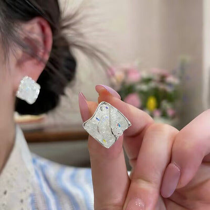 銀針菱形垂墜簡約耳釘－商品主圖｜https://igowo.tw/