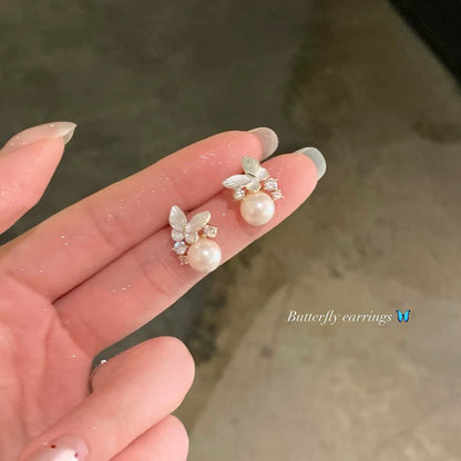 早春滴油閃鋯蝴蝶珍珠耳環