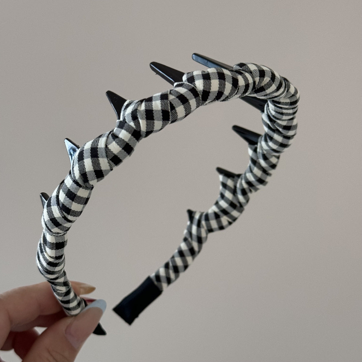 波浪簡約髮箍－細節特寫4｜https://igowo.tw/