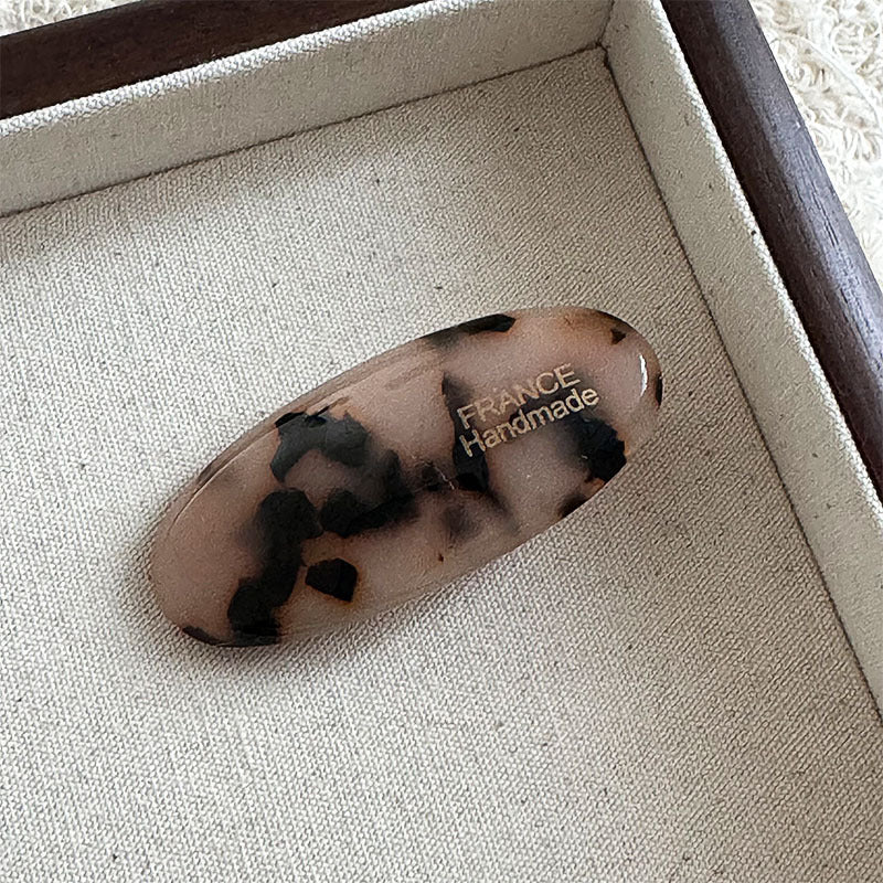 醋酸板材橢圓復古髮夾－細節特寫8｜https://igowo.tw/