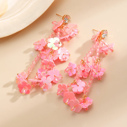 粉色串珠花朵流蘇耳環－細節特寫1｜https://igowo.tw/