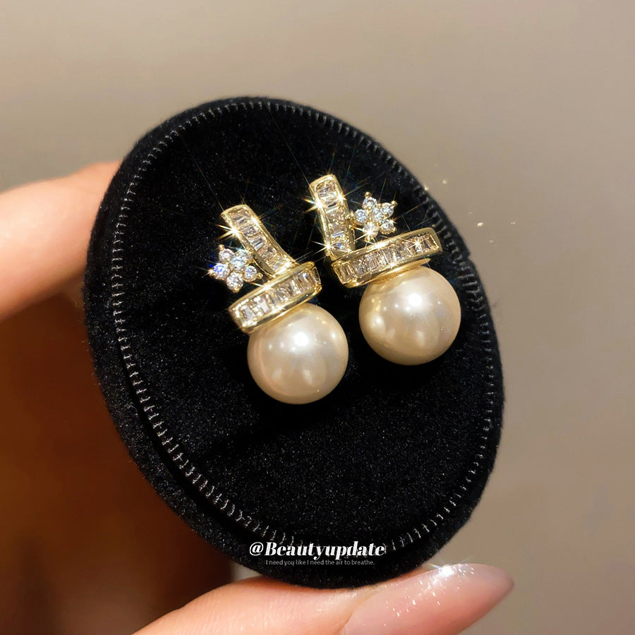 金色珍珠星星復古耳釘－商品主圖｜https://igowo.tw/