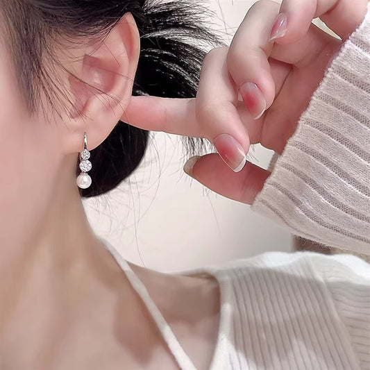 珍珠鋯石小巧簡約耳環－商品主圖｜https://igowo.tw/