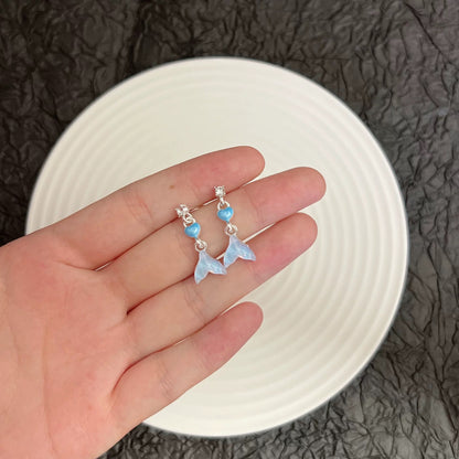 魚尾愛心耳釘