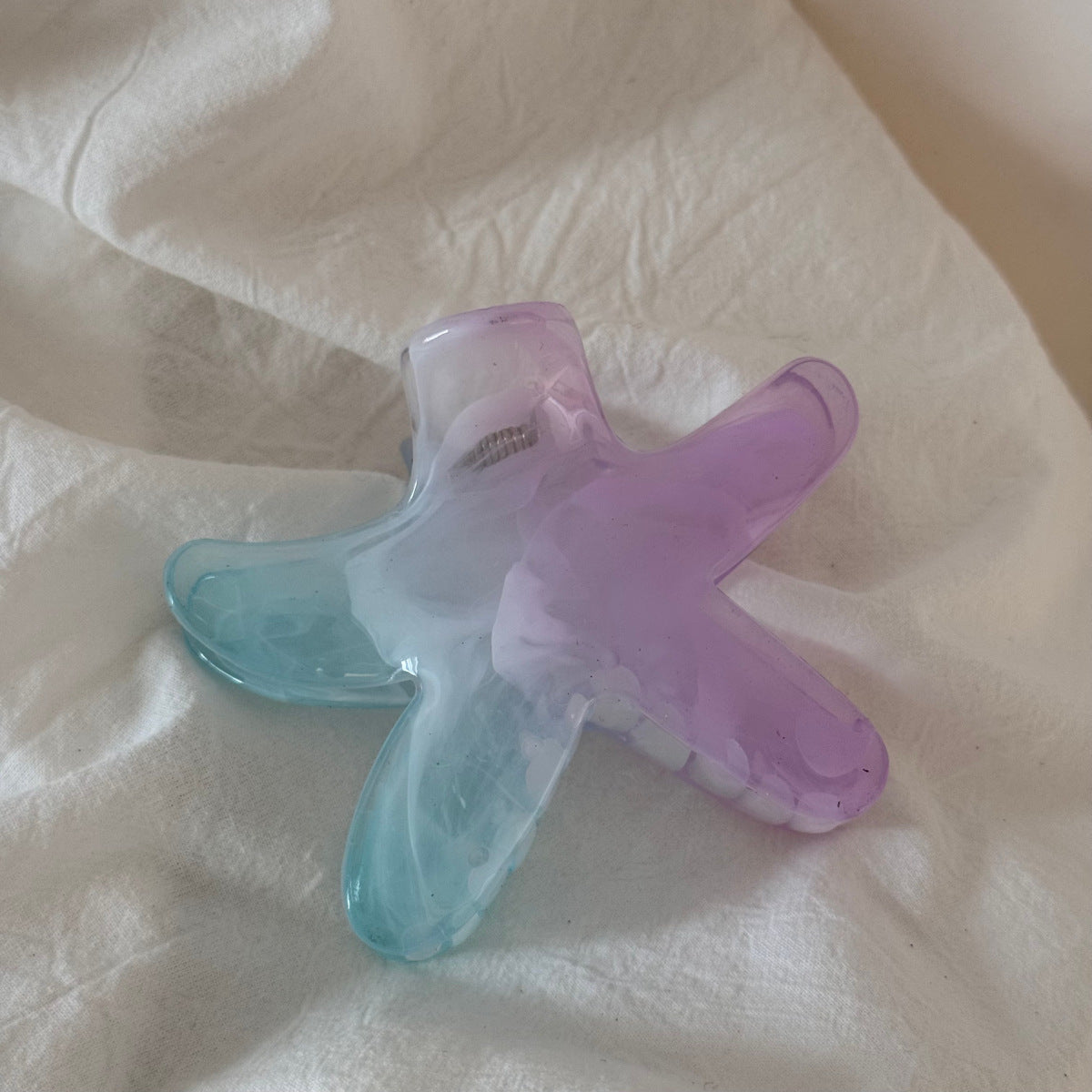 簡約經典鯊魚夾－細節特寫6｜https://igowo.tw/