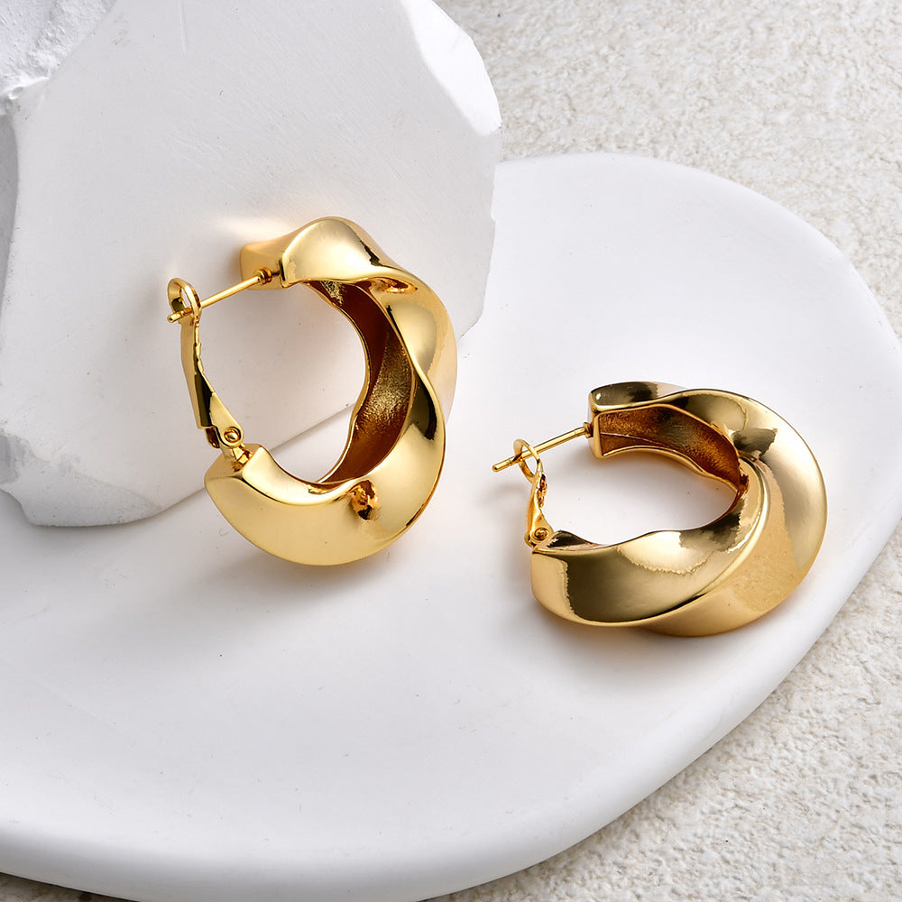 金色扭紋C形簡約耳環