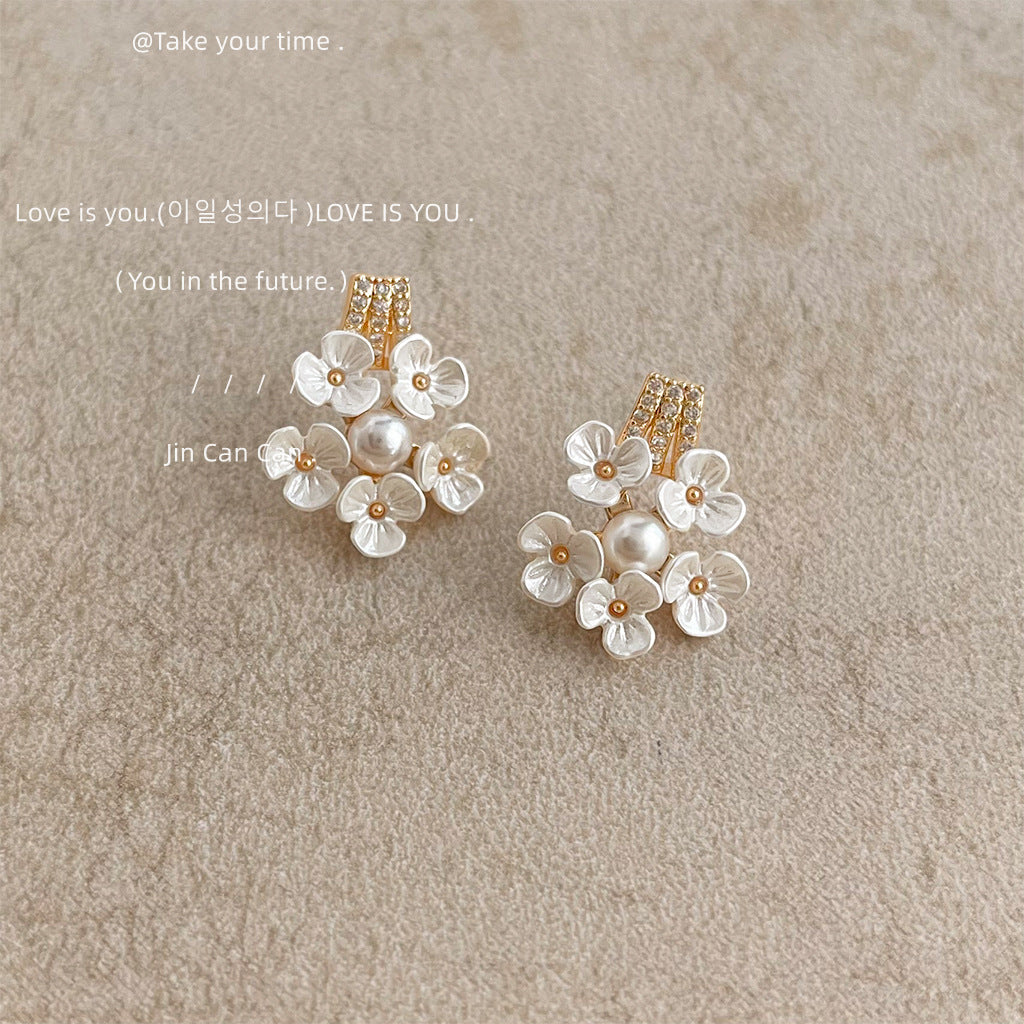 鋯石花朵微鑲簡約耳釘－商品主圖｜https://igowo.tw/