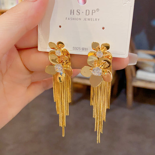 金屬花朵流蘇兩用耳墜－商品主圖｜https://igowo.tw/