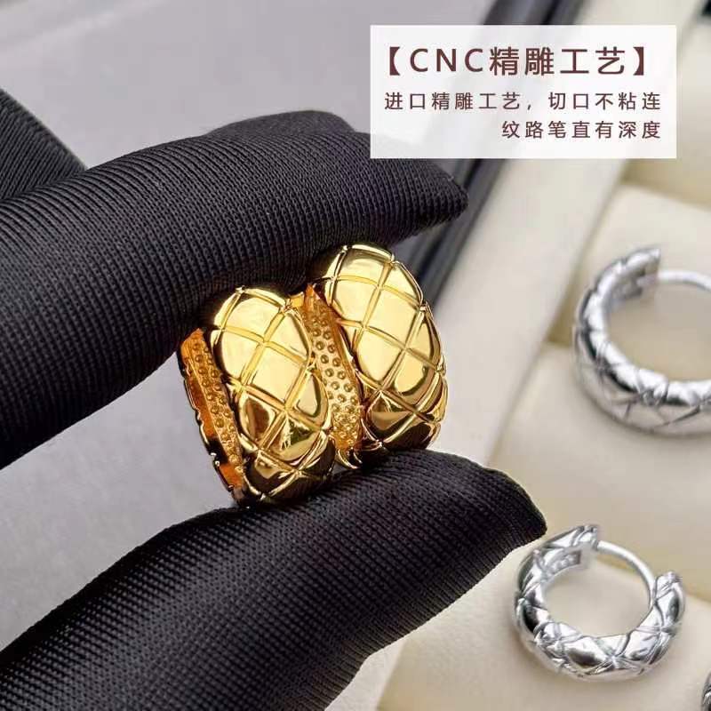 S925玫瑰耳環－細節特寫1｜https://igowo.tw/