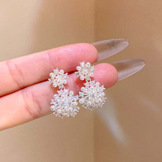 珍珠鋯石鑲鑽耳環－商品主圖｜https://igowo.tw/