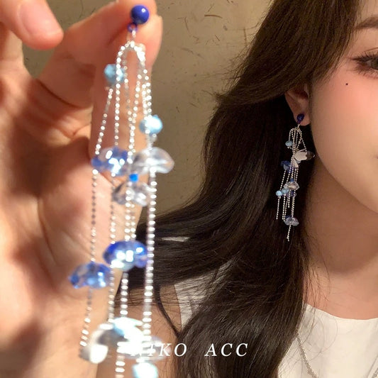藍色花朵流蘇長版耳環－商品主圖｜https://igowo.tw/