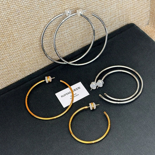 銀針素圈耳環－商品主圖｜https://igowo.tw/