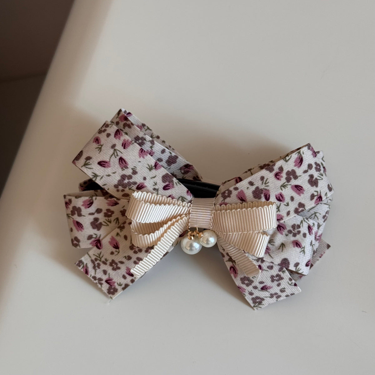 碎花蝴蝶結復古髮夾－細節特寫5｜https://igowo.tw/