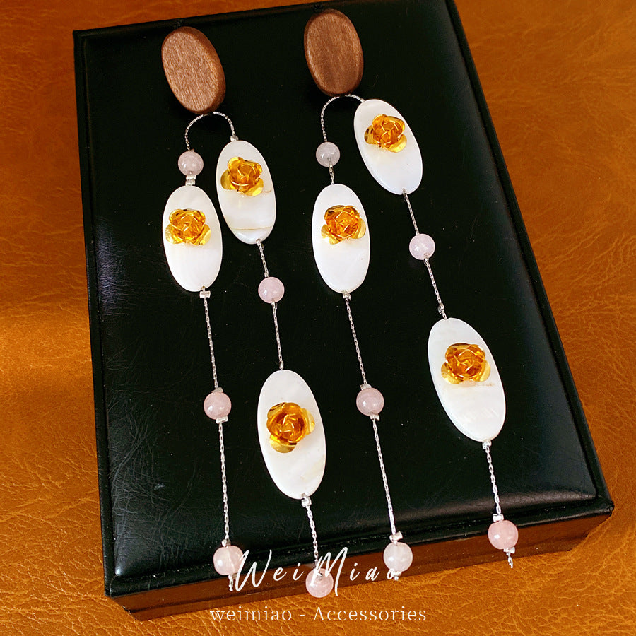 玻璃花朵橢圓流蘇耳環－商品主圖｜https://igowo.tw/