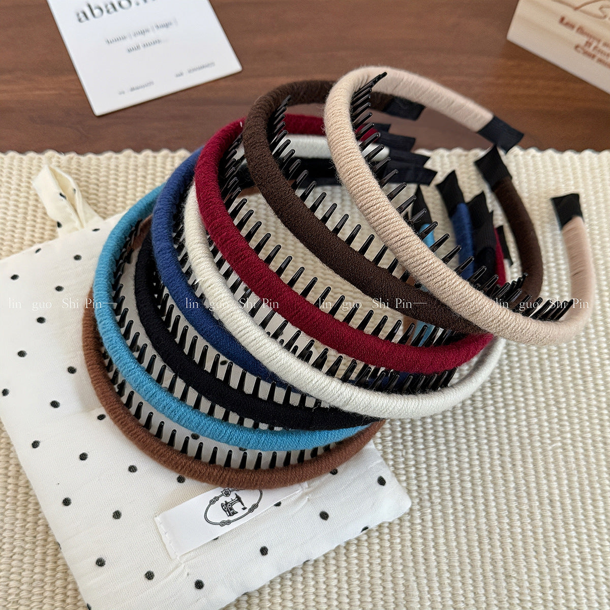 纏繞復古髮箍－酒紅色款實拍｜https://igowo.tw/
