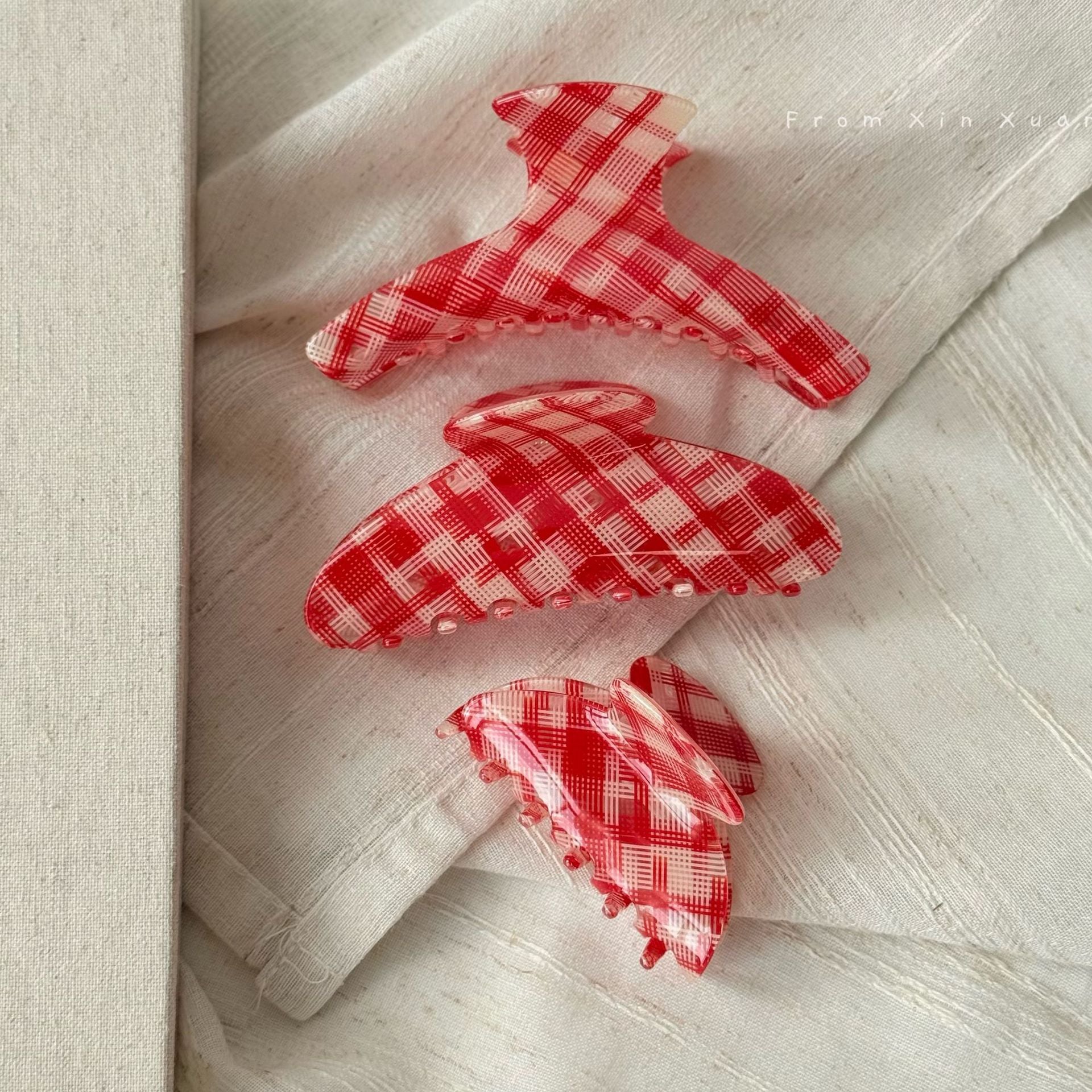 醋酸板材格紋鯊魚夾－商品主圖｜https://igowo.tw/