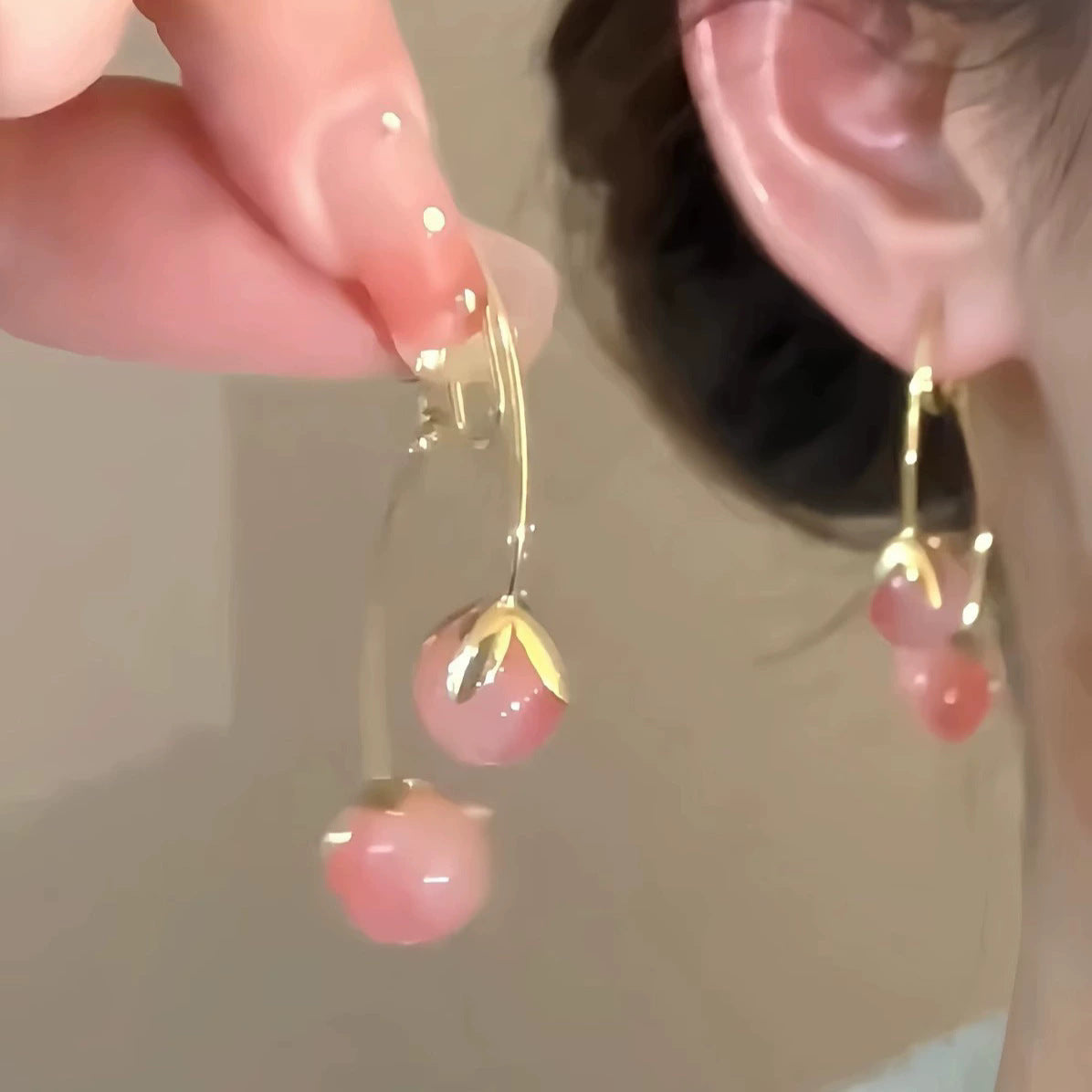 白色花朵耳環