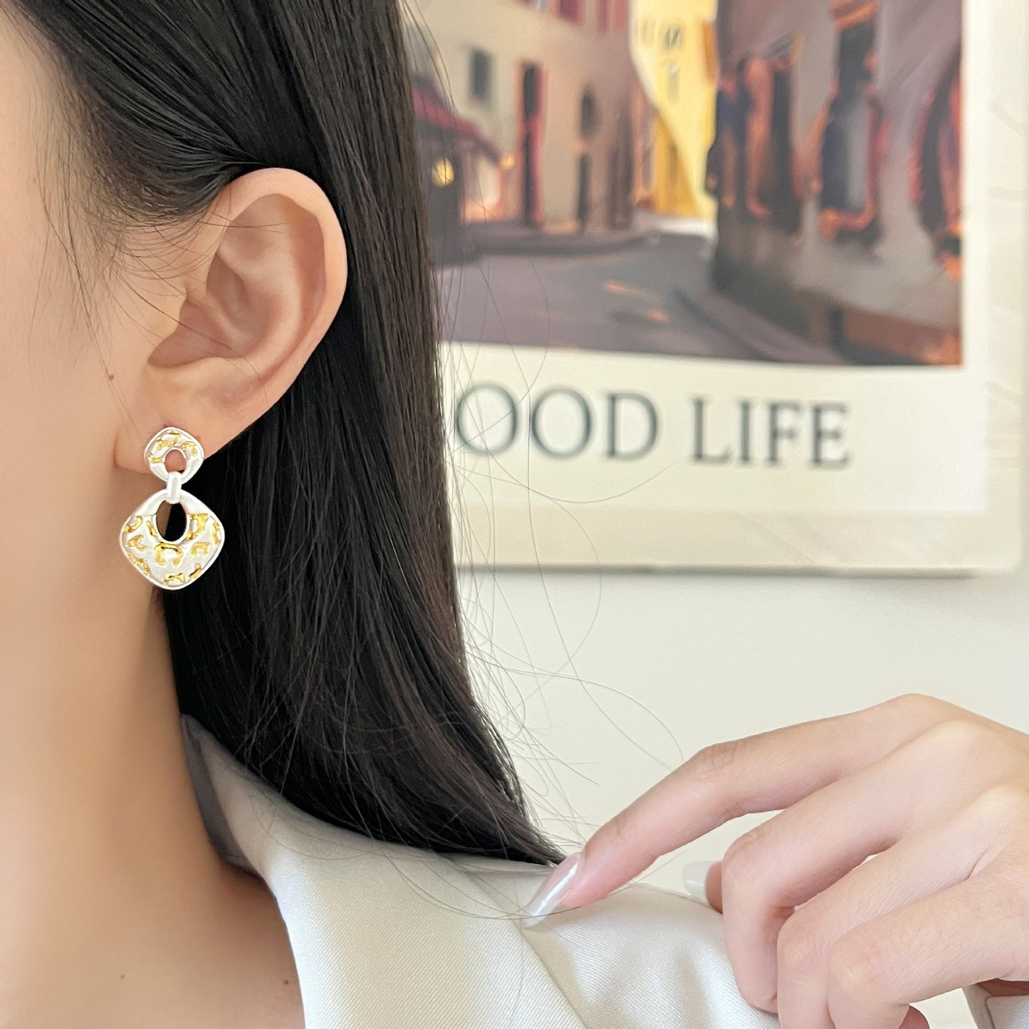 金屬復古耳環－商品主圖｜https://igowo.tw/