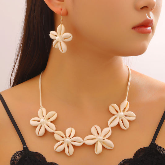 珍珠花朵耳環－商品主圖｜https://igowo.tw/