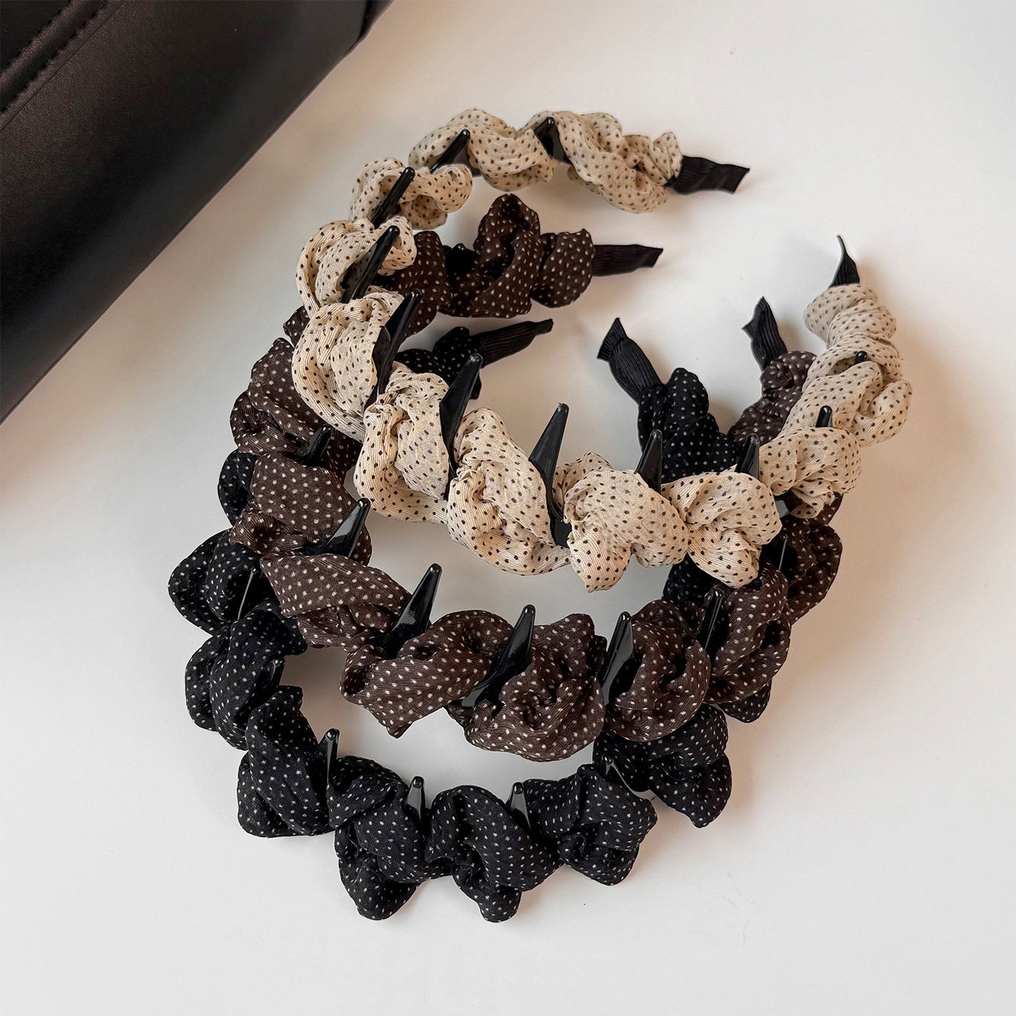波點簡約髮箍－商品主圖｜https://igowo.tw/