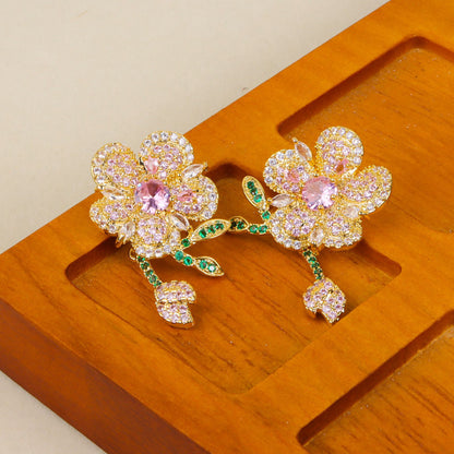 S925鋯石花朵鑲鑽耳墜－商品主圖｜https://igowo.tw/