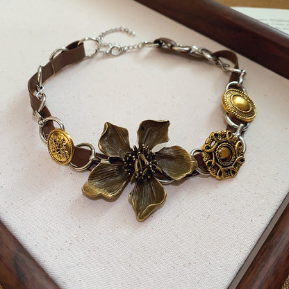 皮革金屬花朵墜飾項鍊