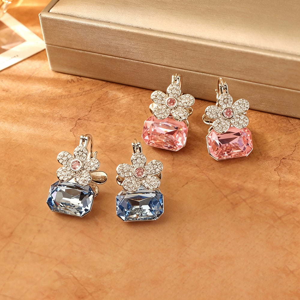 藍色鋯石方形花朵耳環－商品主圖｜https://igowo.tw/