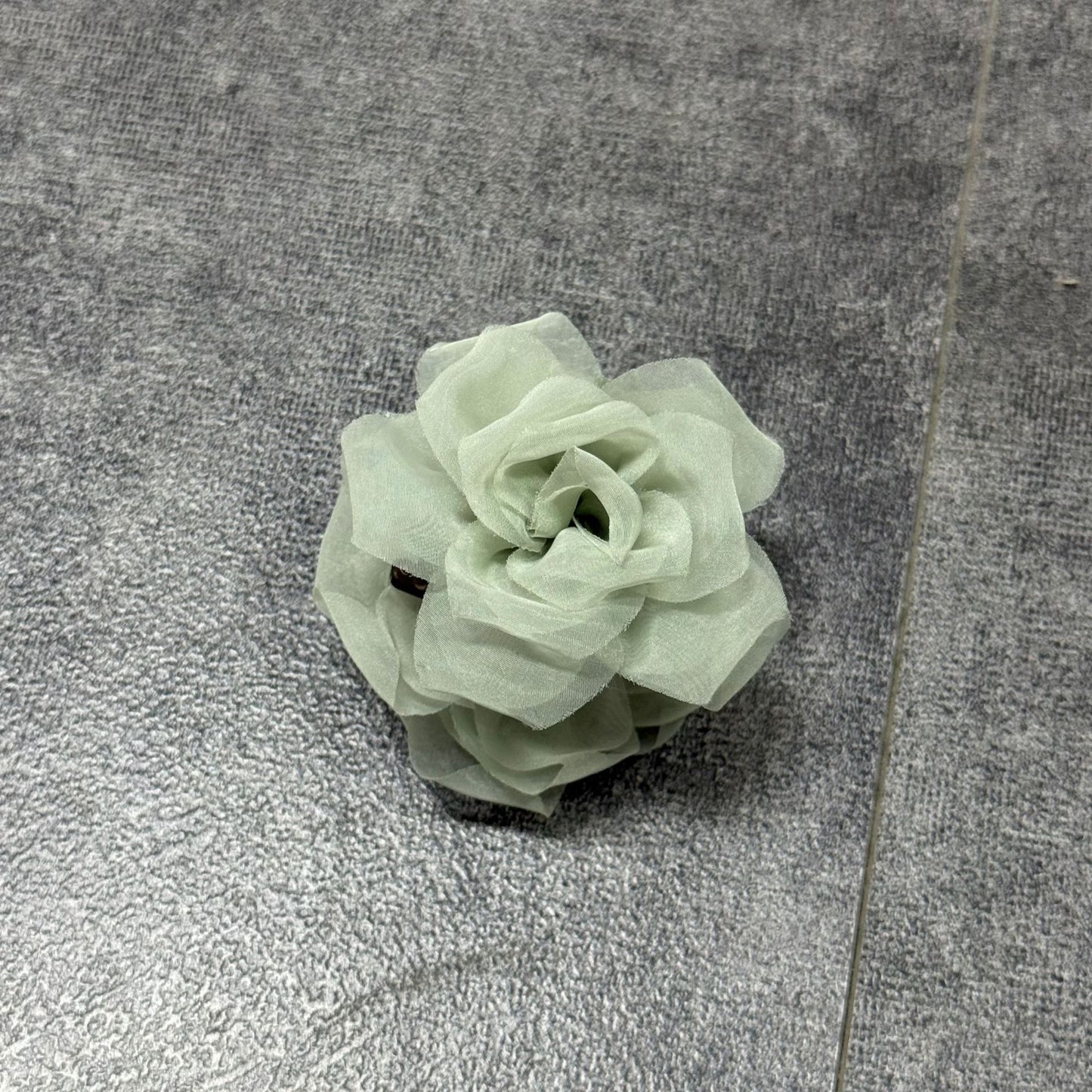 網紗花朵鯊魚夾