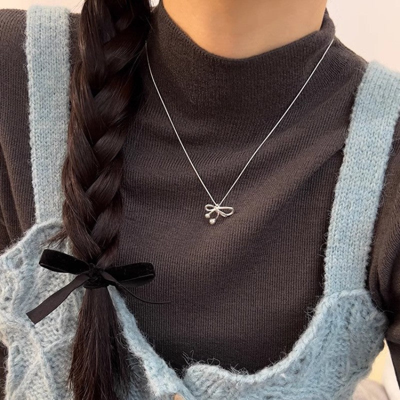 琺瑯蝴蝶鑲鑽項鍊－細節特寫30｜https://igowo.tw/
