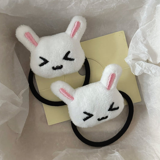 黑色絨面兔子髮圈－商品主圖｜https://igowo.tw/