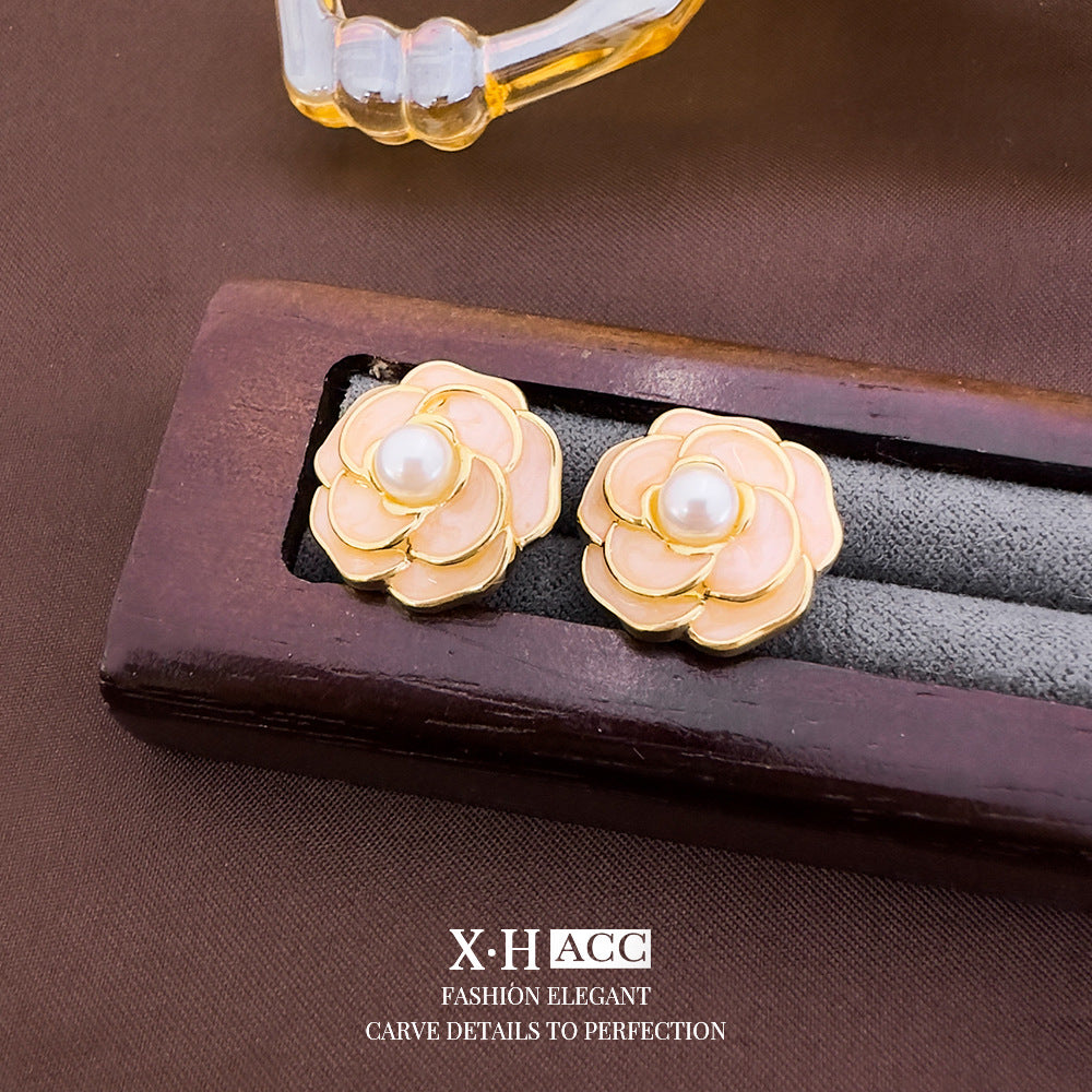 粉色琺瑯花朵立體耳釘－三角耳夾-粉色款實拍｜https://igowo.tw/