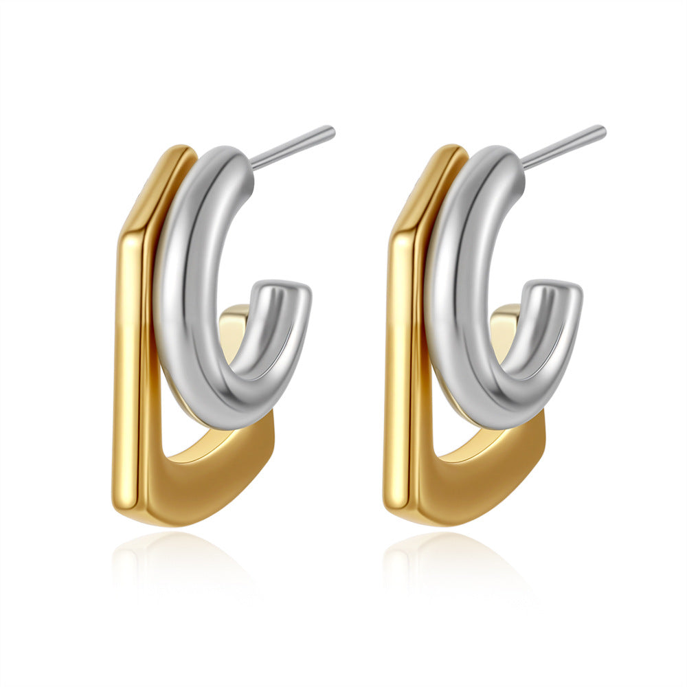 金色C形簡約耳環－細節特寫3｜https://igowo.tw/