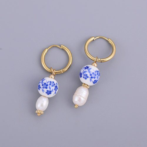 彩色琺瑯愛心復古耳環－細節特寫6｜https://igowo.tw/