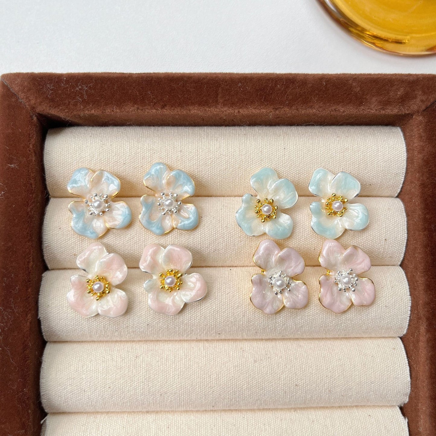 花朵簡約耳環－商品主圖｜https://igowo.tw/