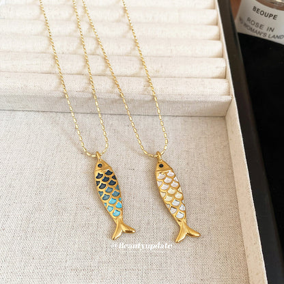 琺瑯不鏽鋼魚尾項鍊－項鍊-金色-藍色款實拍｜https://igowo.tw/