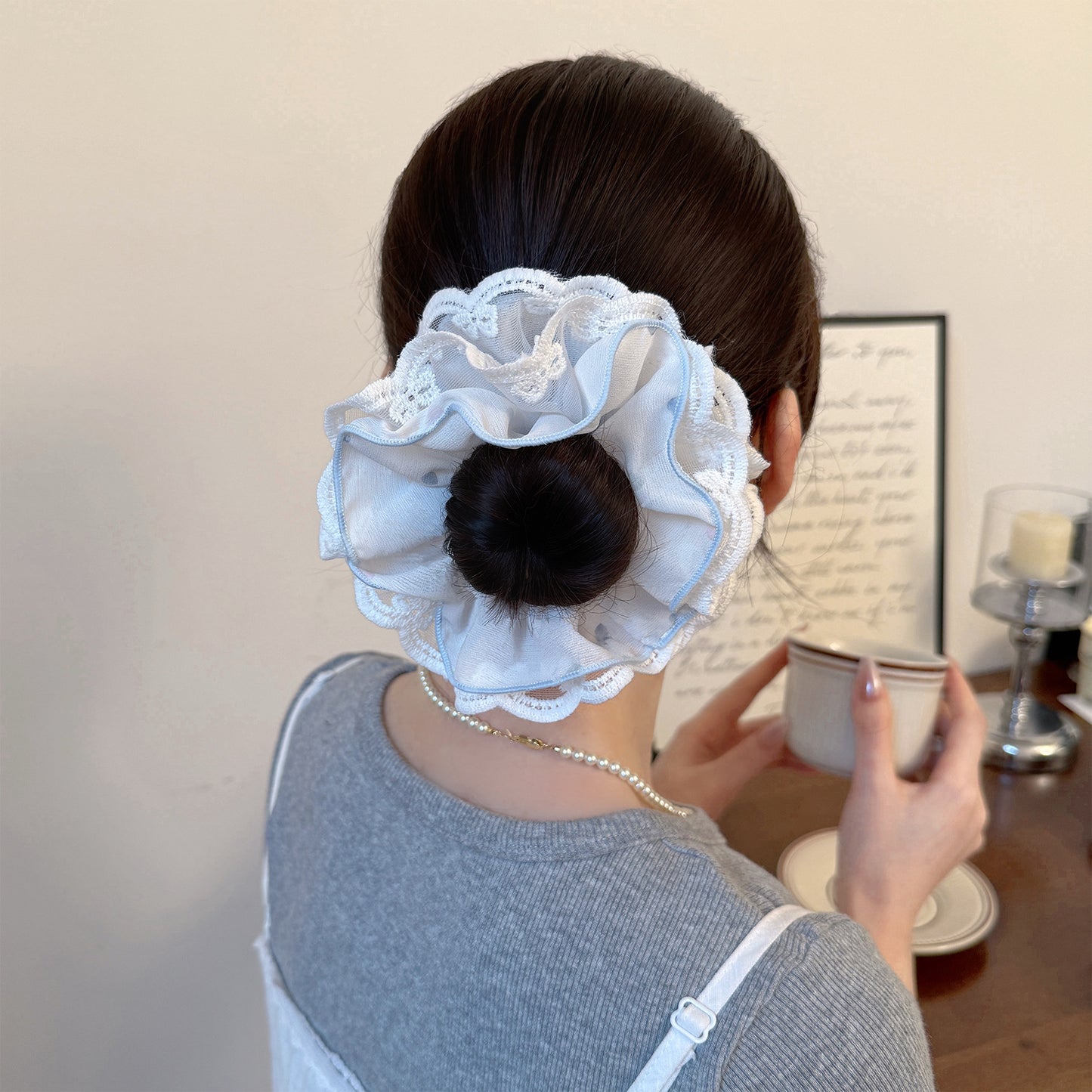 蕾絲大腸圈髮圈－藍色款實拍｜https://igowo.tw/