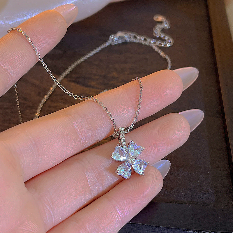 鑲鉆花朵鈦鋼項鏈