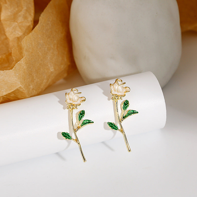 花朵菱形流蘇鑲鑽耳環－細節特寫10｜https://igowo.tw/